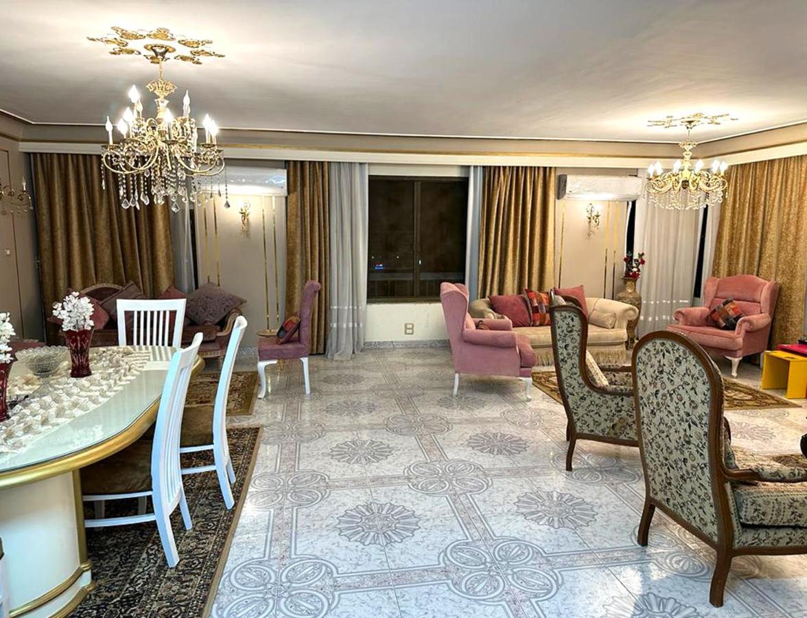 Luxury 2 Nasr City- Stars Caïro