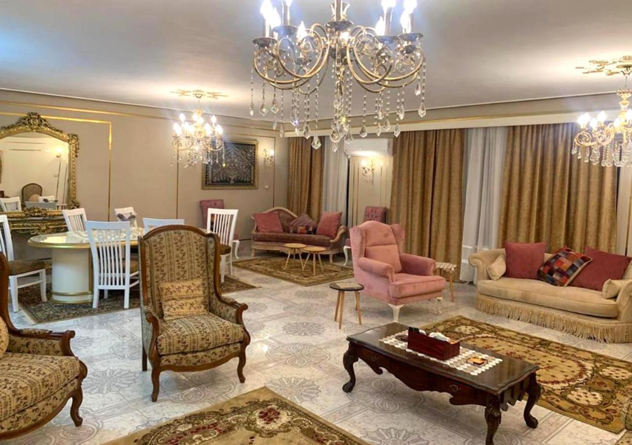 Luxury 2 Nasr City- Stars